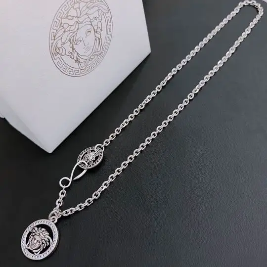 Versace necklace 11lyh136
